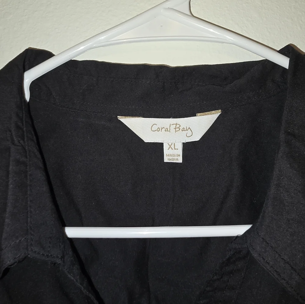 Coral Bay Sleeveless Button-Up Shirt Black, Women’s XL - Picture 3 of 4